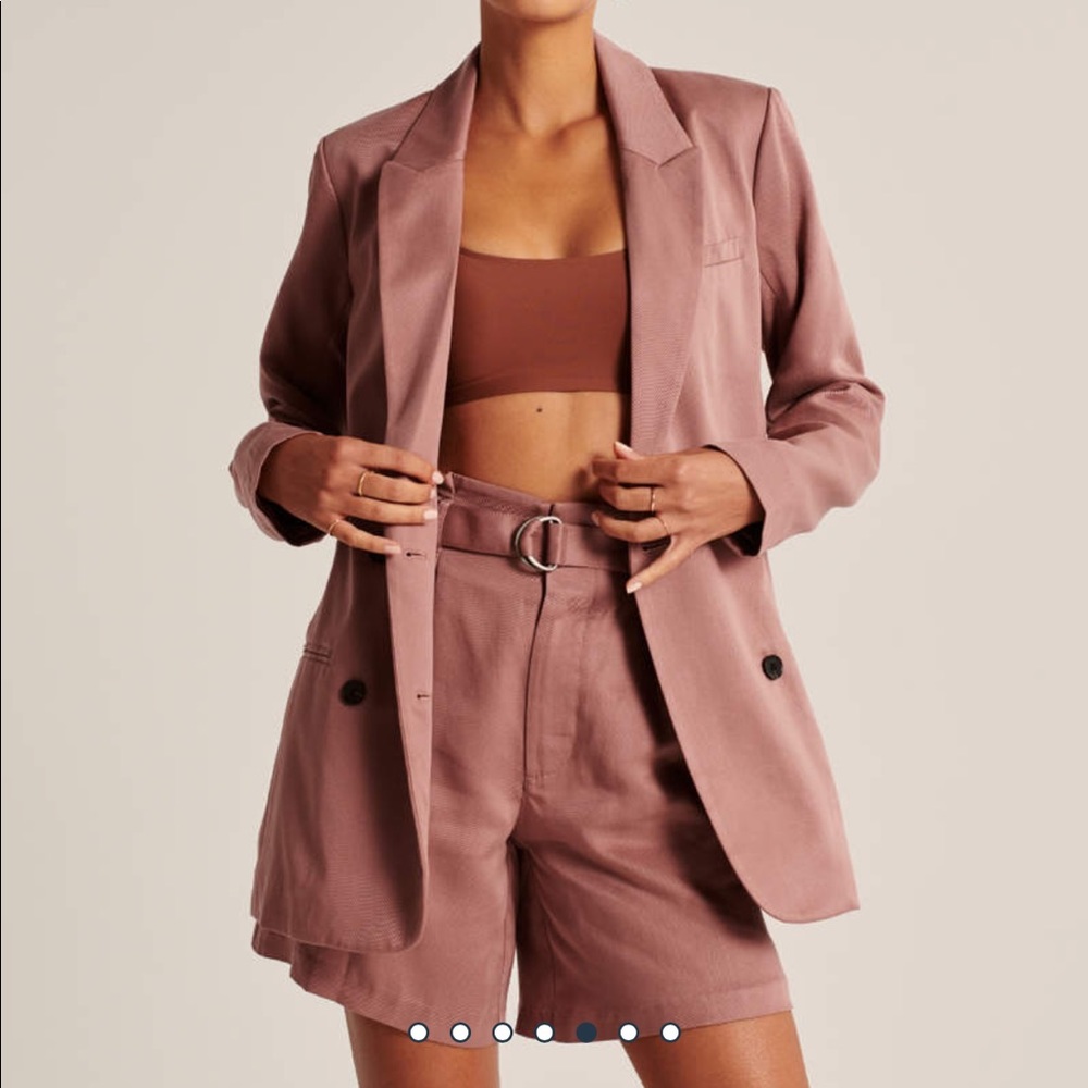 ✨NWT✨ A&F Drapey Double-Breasted Blazer XXS💕